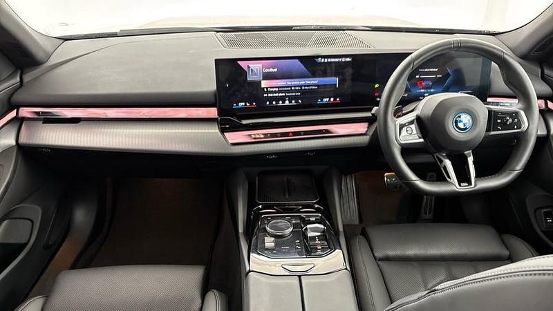 Used BMW i5 M Sport 246 kW (335 HP) 2025 Black Sedan