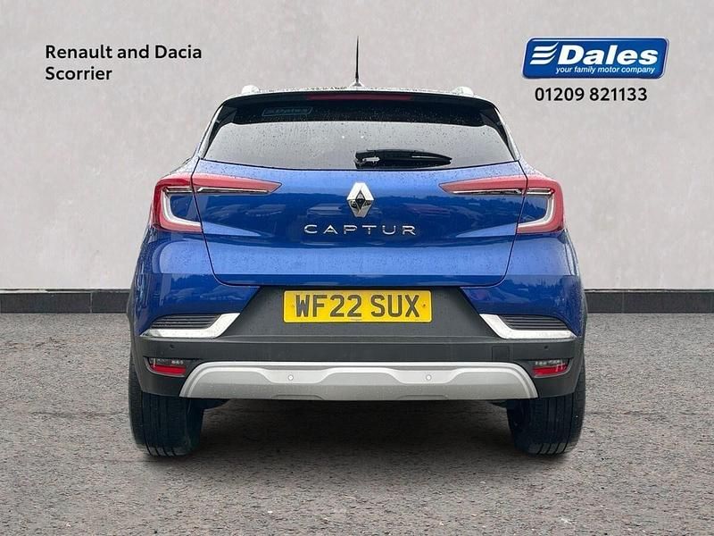 Second-hand Renault Captur SE 140 CP (102 kW) 2022 Albastru SUV