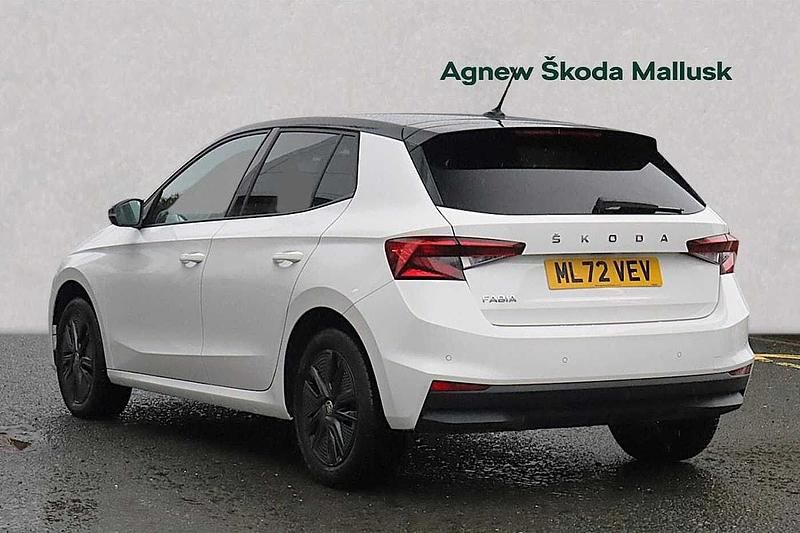 Used Skoda 110 R Colour Edition 81 HP (59 kW) 2022 Candy white black magic pearl effect Hatchback