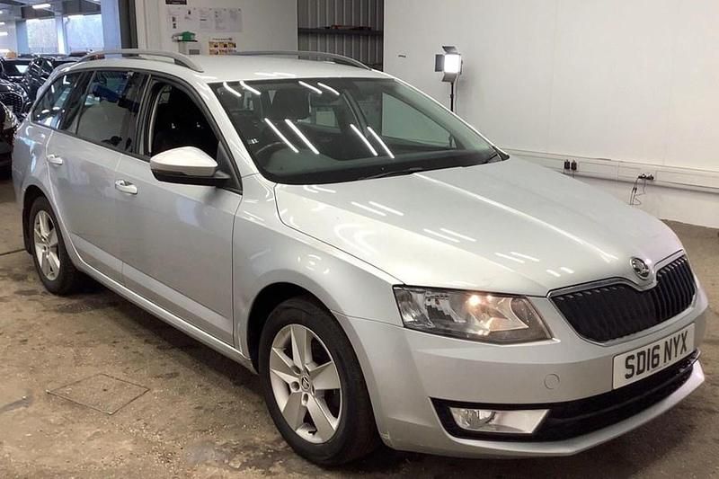 Used Skoda Octavia SE 110 HP (80 kW) 2016 Silver Hatchback