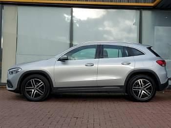Used Mercedes GLA200 Executive 163 HP (119 kW) 2021 Silver SUV