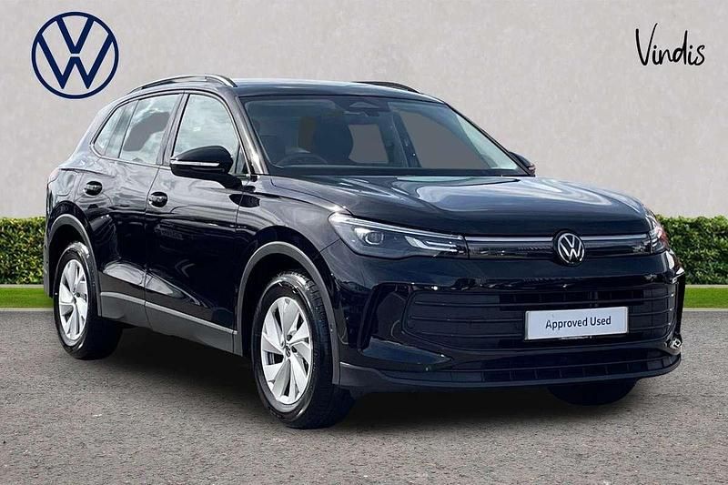 Black Used 2025 VW Tiguan SUV | £28,710 (Good price) - Image 1/2