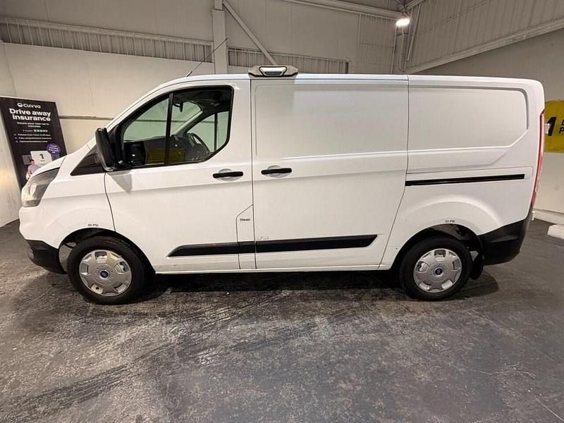Used Ford Transit Custom 105 HP (77 kW) 2019 White Van