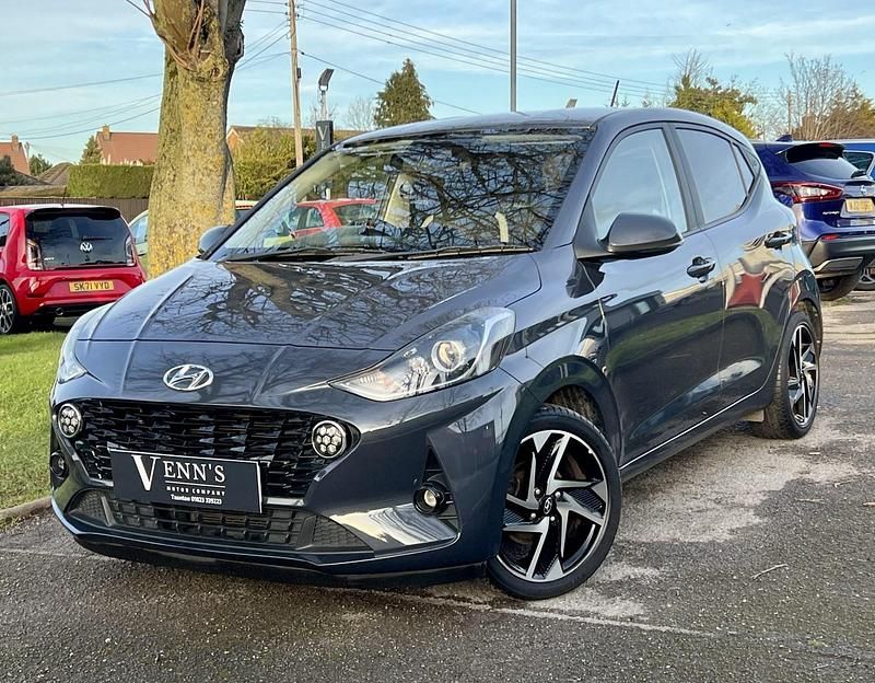 Used Hyundai i10 Premium 84 HP (61 kW) 2022 Grey Hatchback