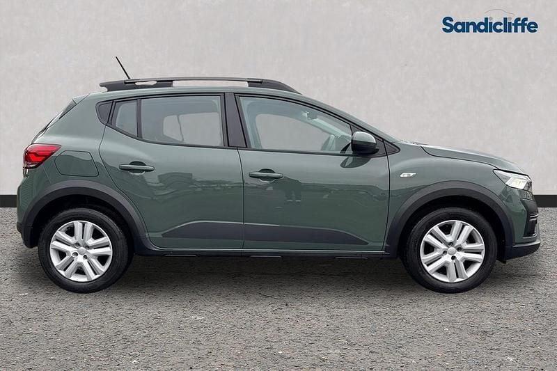 Used Dacia Sandero Expression 91 HP (66 kW) 2024 Special metallic  dusty khaki Hatchback