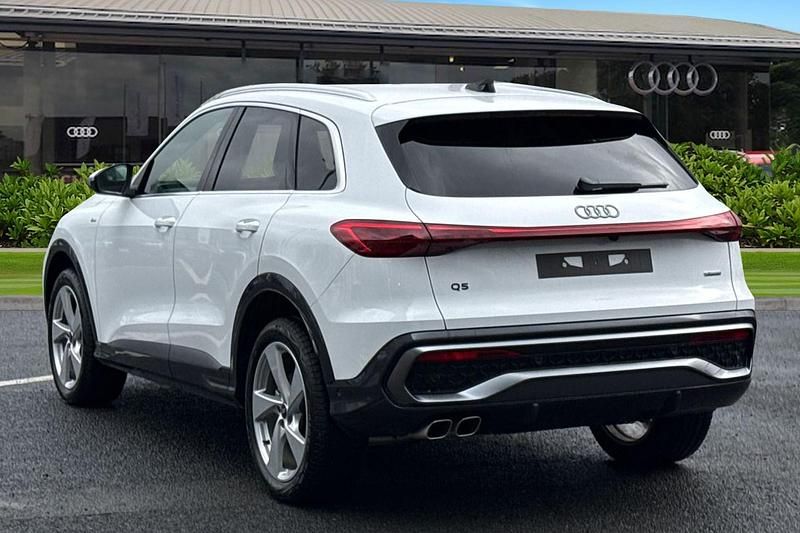 New Audi Q5 S-Line 204 HP (150 kW) 2026 White SUV