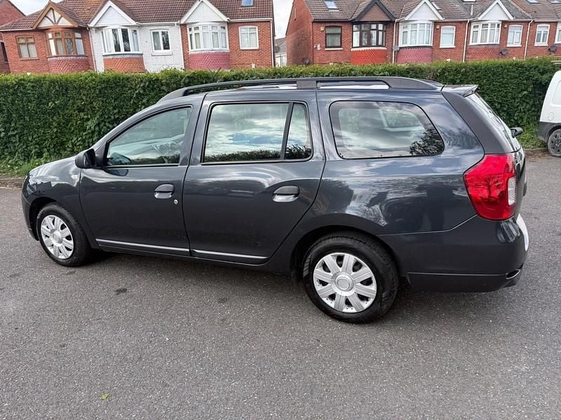 Used Dacia Logan MCV Essentiel 75 HP (55 kW) 2019 Grey Estate