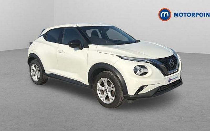Used Nissan Juke N-Connecta 117 HP (86 kW) 2020 White SUV