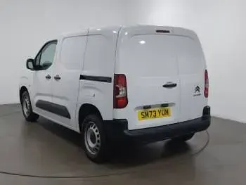 Used Citroën Berlingo 100 HP (73 kW) 2024 White MPV