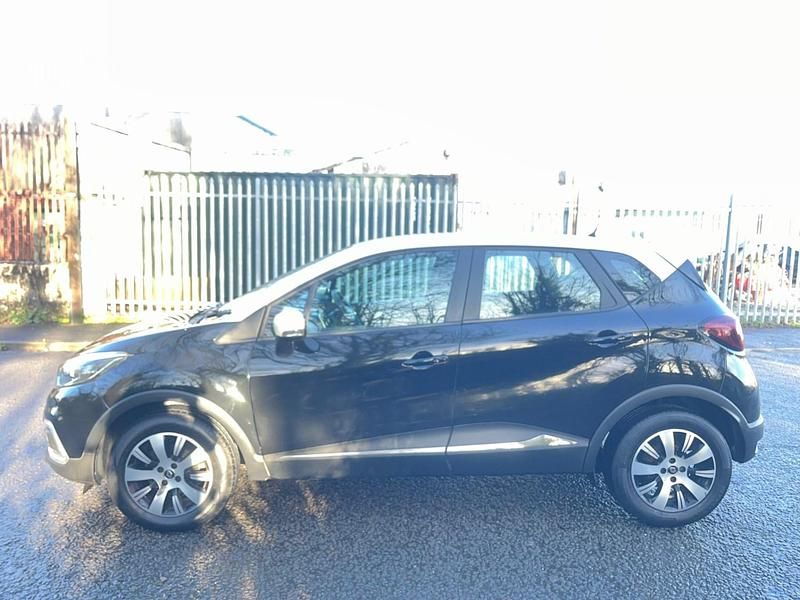Used Renault Captur Play 2019 Black SUV