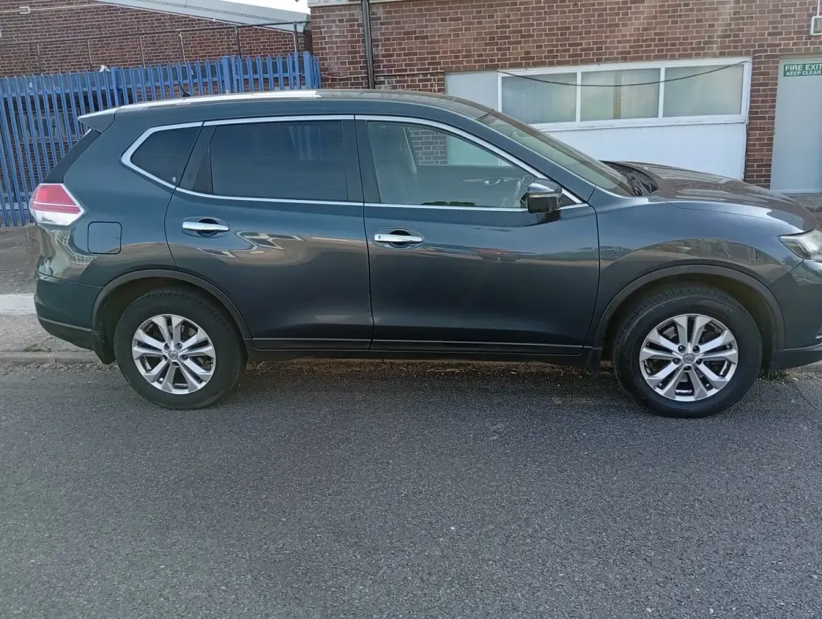 Used Nissan X-Trail Acenta 130 HP (95 kW) 2016 Blue SUV