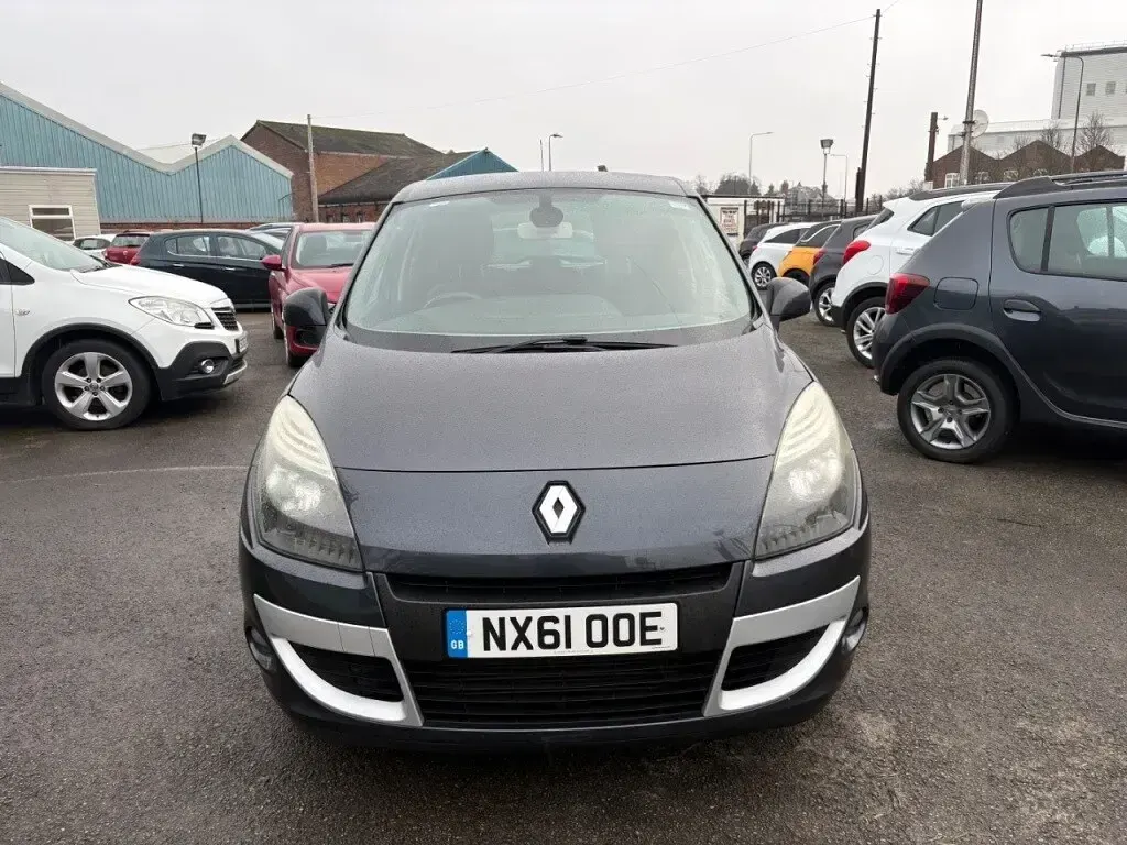 Used Renault Scénic III Dynamique 110 HP (80 kW) 2011 Grey MPV