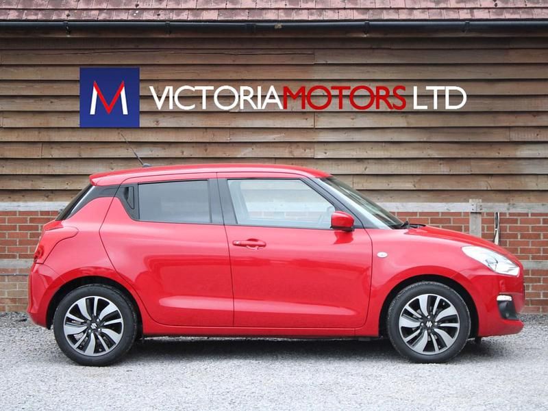 Used Suzuki Swift SZ-T 90 HP (66 kW) 2020 Red Hatchback