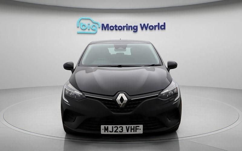 Used Renault Clio V Evolution 90 HP (66 kW) 2023 Black Hatchback