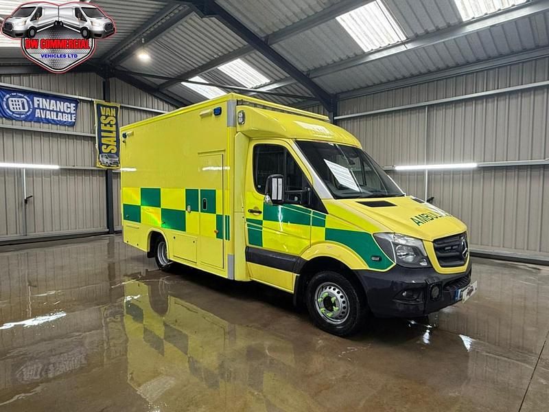 Used Mercedes Sprinter 190 HP (139 kW) 2017 Yellow