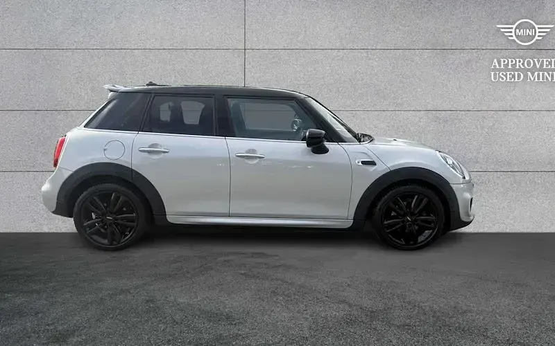 Used Mini Cooper Hatch 136 HP (100 kW) 2020 Silver Hatchback