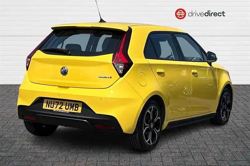 Used MG MG3 Exclusive 106 HP (77 kW) 2022 Yellow Hatchback