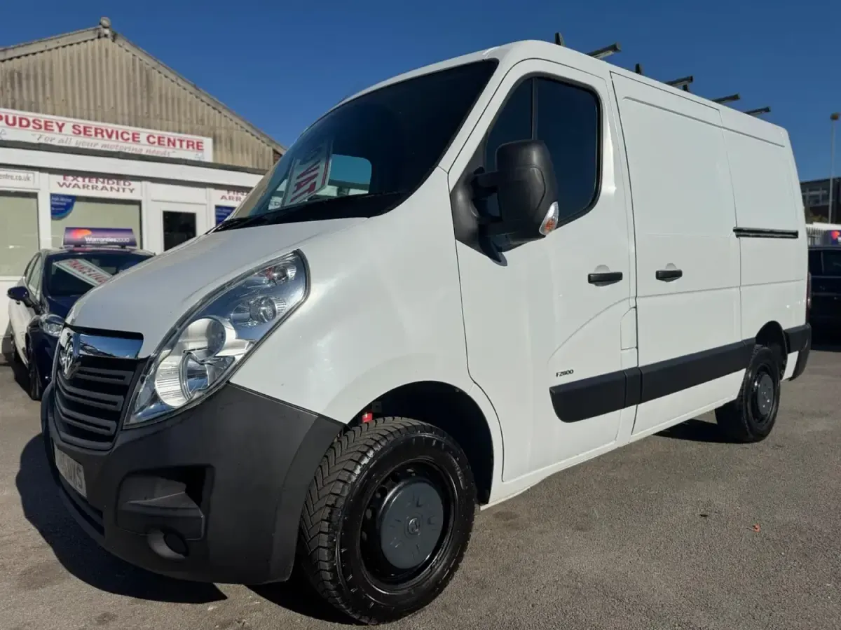 Second-hand Vauxhall Movano 110 CP (80 kW) 2016 Alb Monovolum