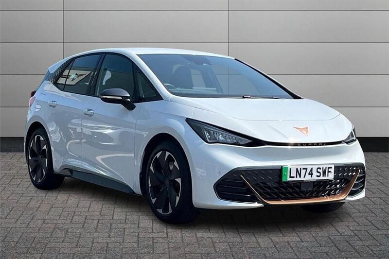 Glacial white Used 2024 Cupra Born e-Boost Hatchback | £23,850 (Good price) - Image 1/4