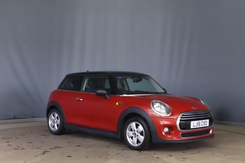 Used Mini Cooper D Hatch 2015 Red/black Hatchback