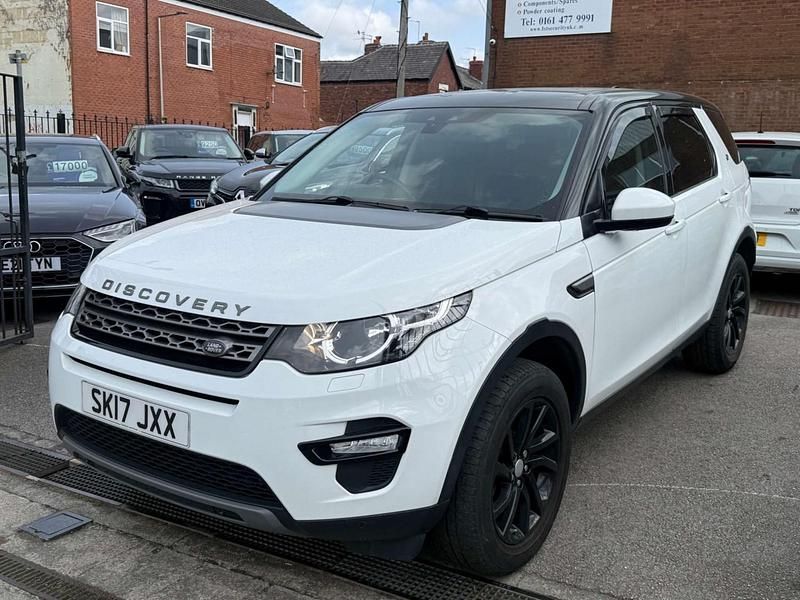 Used Land Rover Discovery Sport SE 180 HP (132 kW) 2017 White SUV