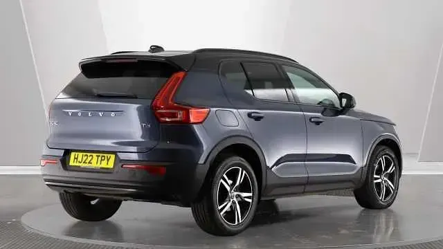 Used Volvo XC40 R-Design 161 HP (118 kW) 2022 SUV