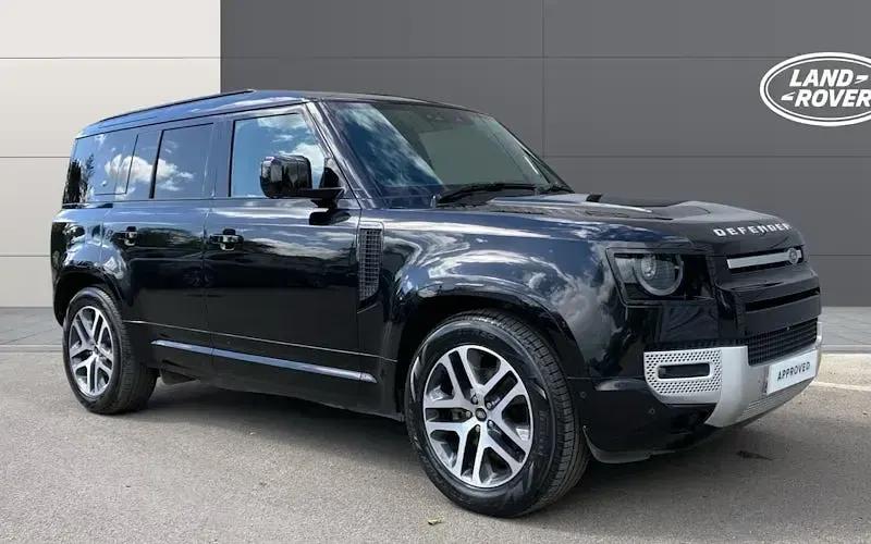 Used Land Rover Defender 249 HP (183 kW) 2023 SUV