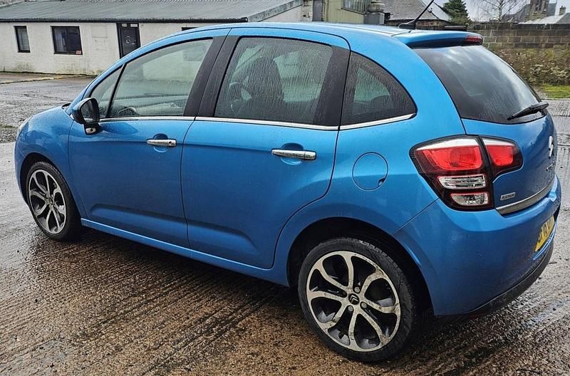 Used Citroën C3 Platinum 82 HP (60 kW) 2016 Blue Hatchback