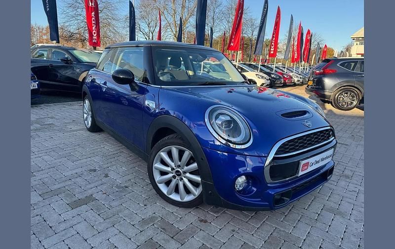 Blue Used 2019 Mini Cooper S Classic Hatchback | £15,699 (Good price) - Image 1/3