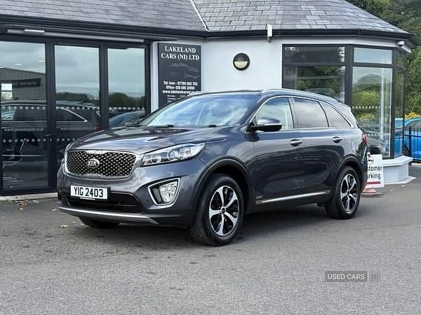 Grey Used 2016 Kia Sorento SUV | £10,995 (Expensive) - Image 1/4