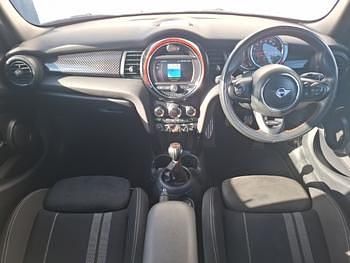 Used Mini Cooper S Sport 192 HP (141 kW) 2019 Red Hatchback