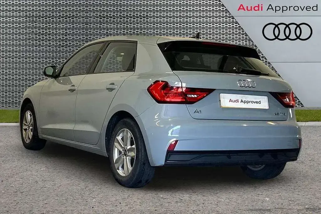 Used Audi A1 Design 94 HP (69 kW) 2022 Grey SUV