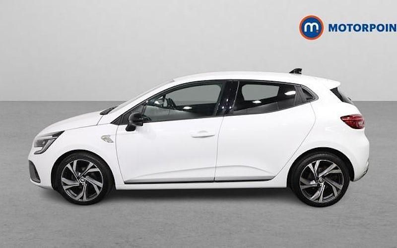 Used Renault Clio V RS Line 90 HP (66 kW) 2023 White Hatchback