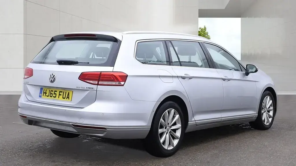 Used VW Passat SE 2015 Silver Estate
