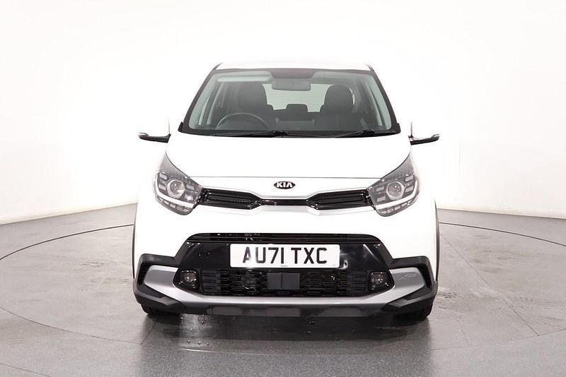 Used Kia Picanto X-Line 67 HP (49 kW) 2021 White Hatchback