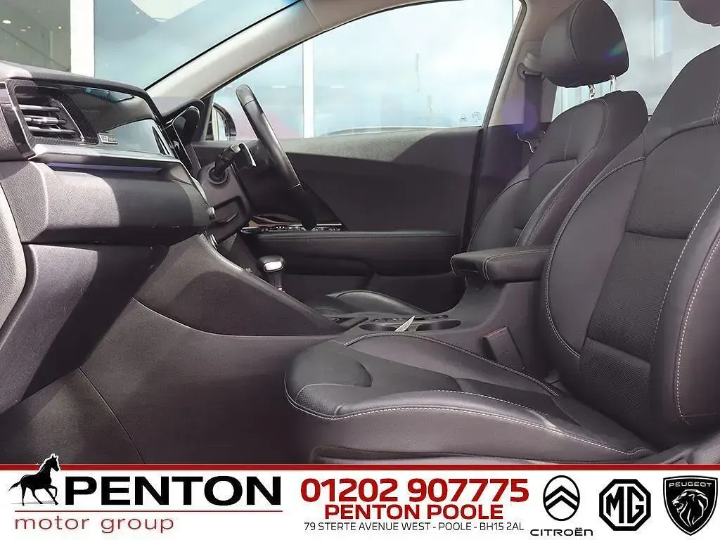 Used Kia Niro 139 HP (102 kW) 2021 Grey SUV