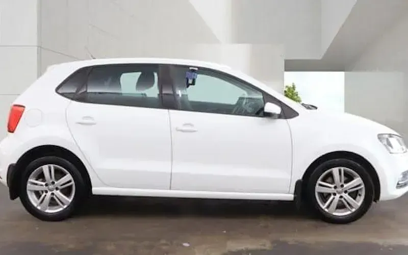 Used VW Polo Match 60 HP (44 kW) 2016 White Hatchback