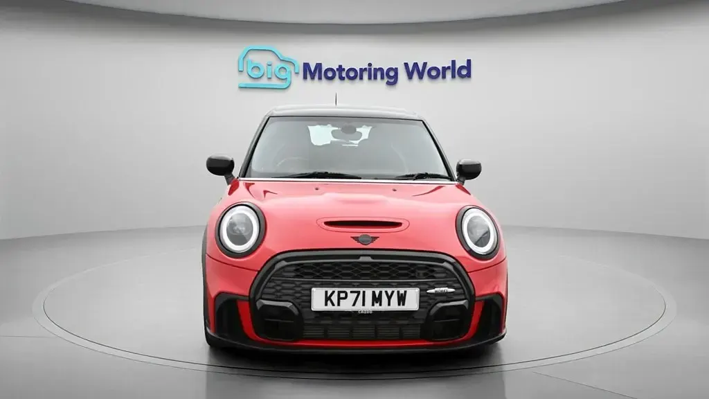 Usado Mini Cooper S Hatch 178 CV (130 kW) 2021 Rojo Utilitario