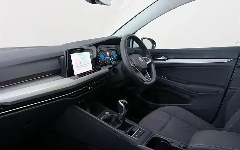 Używany VW Golf VIII Life 150 KM (110 kW) 2024 Hatchback
