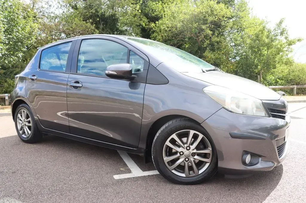 Used Toyota Yaris 2014 Grey Hatchback