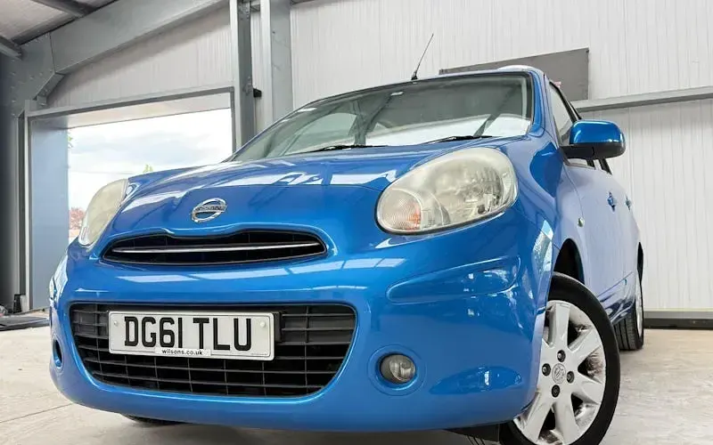 Used Nissan Micra Acenta 80 HP (58 kW) 2011 Blue Hatchback