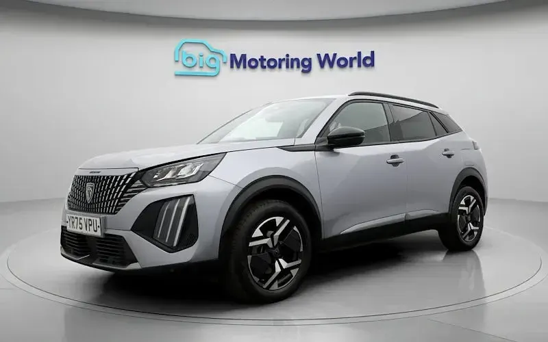 Used Peugeot 2008 Allure 101 HP (74 kW) 2024 Grey SUV