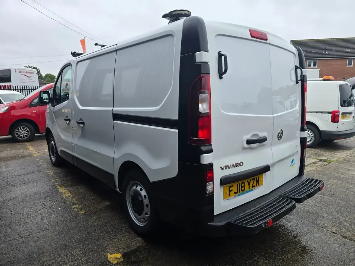 Used Vauxhall Vivaro S 2018 White