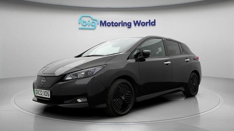Used Nissan Leaf N-Connecta 110 kW (150 HP) 2022 Black Hatchback