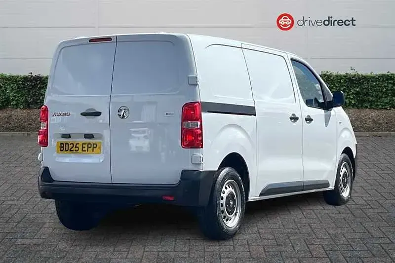 Used Vauxhall Vivaro S 120 HP (88 kW) 2025 White MPV