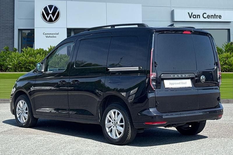 Used VW Caddy Pro 122 HP (89 kW) 2025 Black MPV