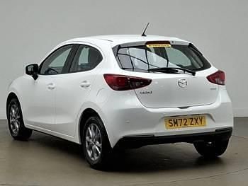 Begagnad Mazda 2 75 HK (55 kW) 2023 Vit Halvkombi