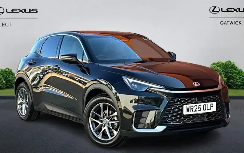 Used Lexus LBX 136 HP (100 kW) 2025 SUV