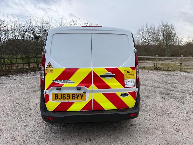 Used Ford Transit Connect 100 HP (73 kW) 2019 White MPV