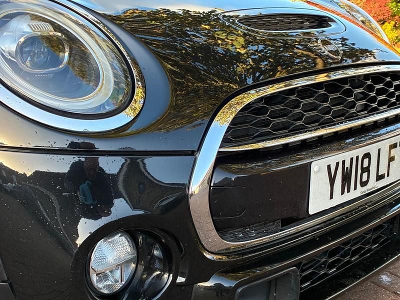 Begagnad Mini Cooper S Cabriolet 2018 Svart Cab